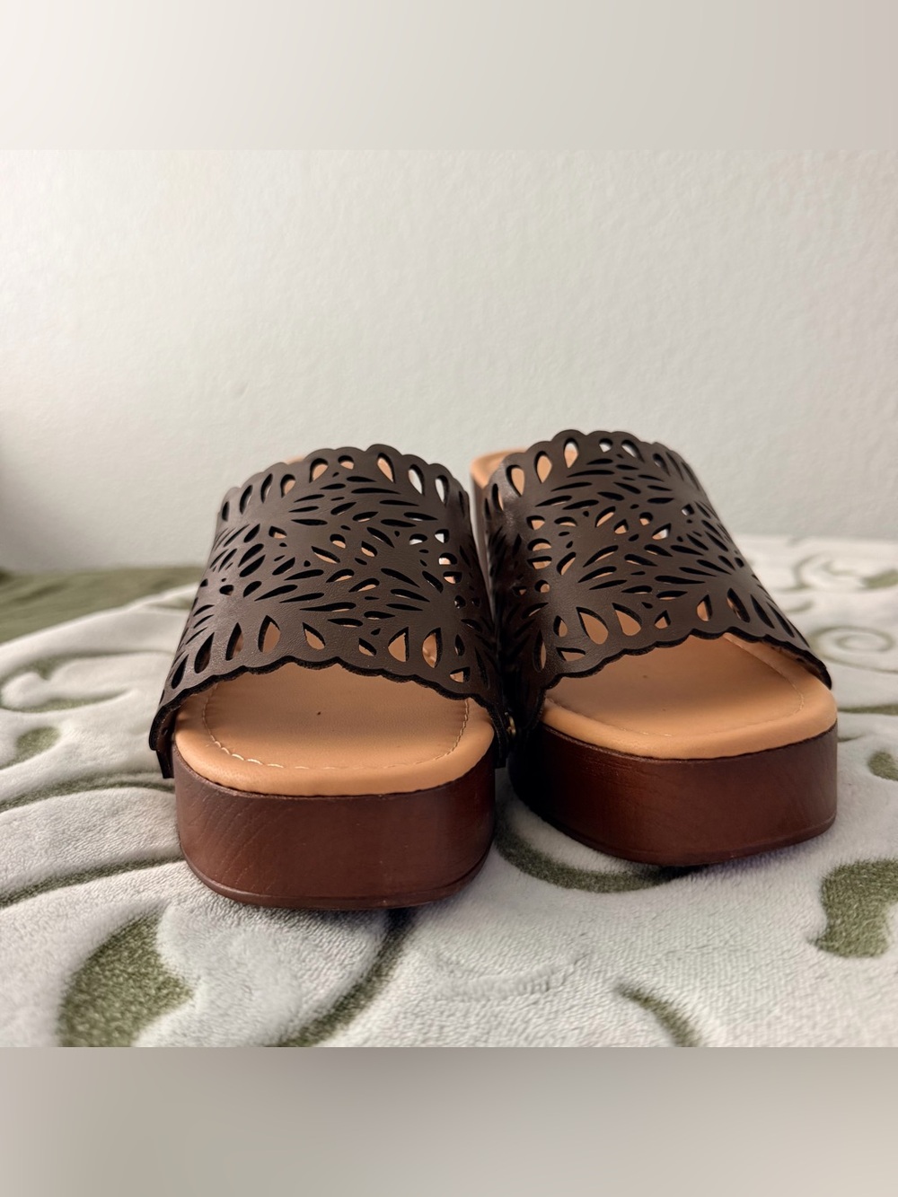Madden Girl Brown Laser-Cut Platform Slide with Gold Studs - Picture 2 of 9